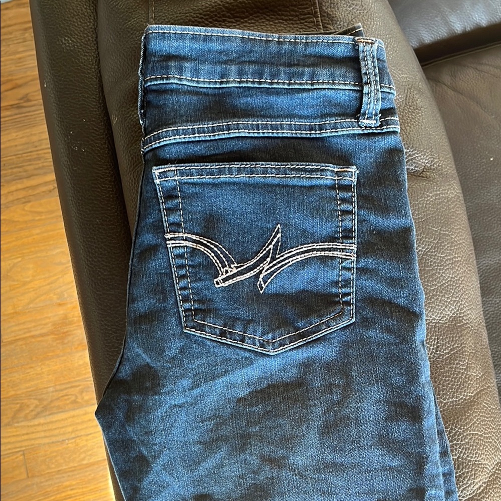 Blue wrangler jeans girls Denim Jeans with White Stitching and glare bottoms